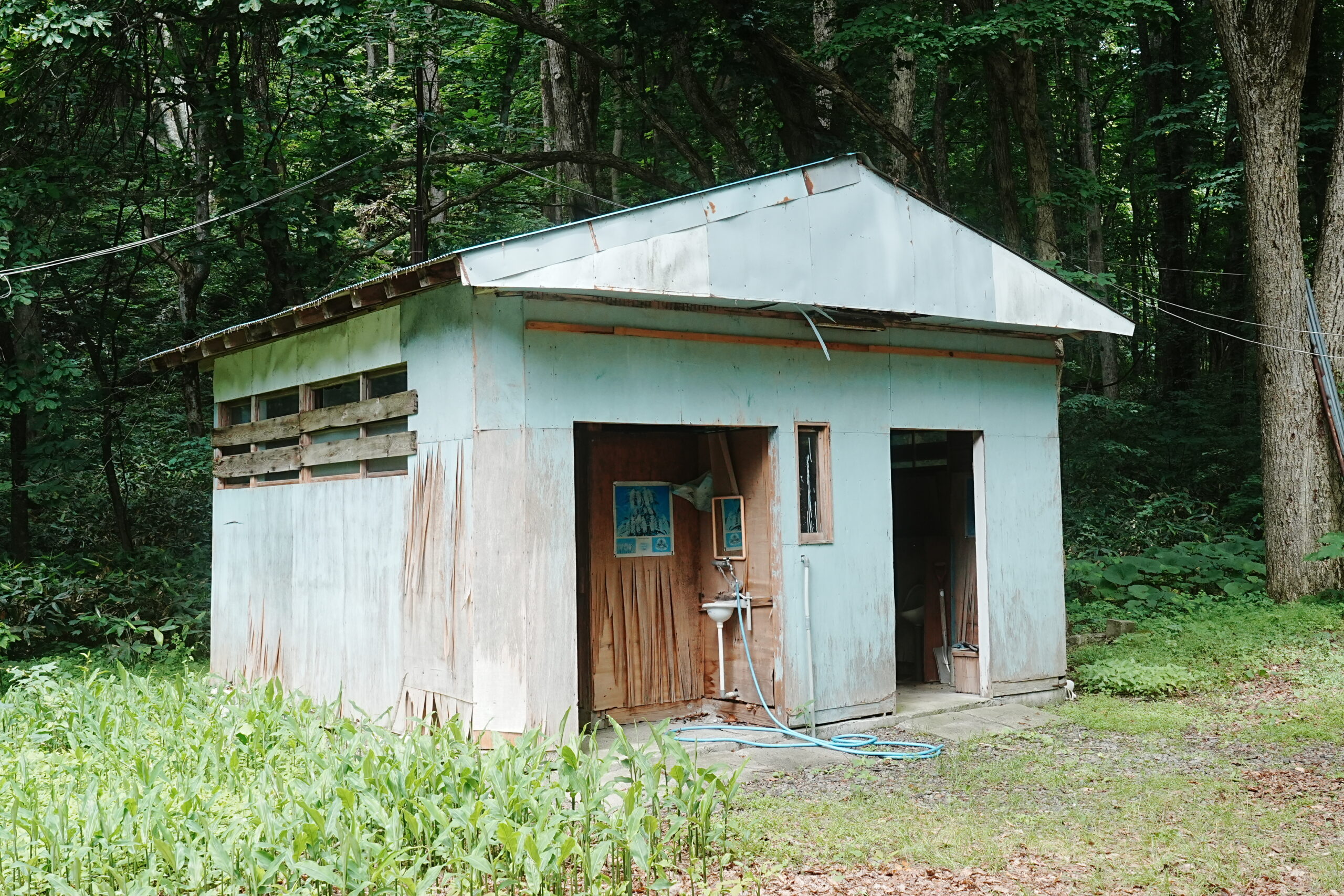 滝ノ沢野営場・トイレ外観
