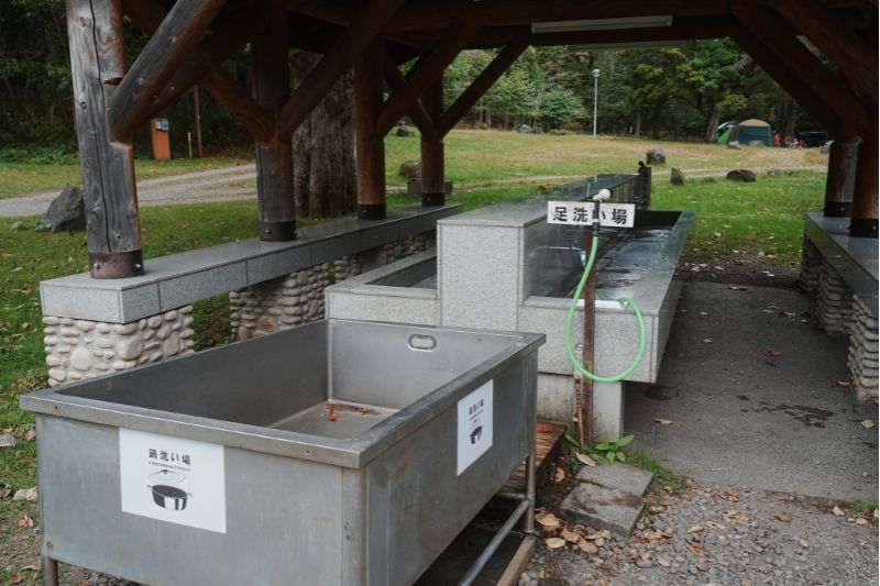美笛キャンプ場・足洗い場　鍋洗い場