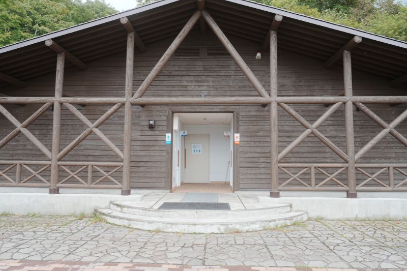モラップキャンプ場・新トイレ