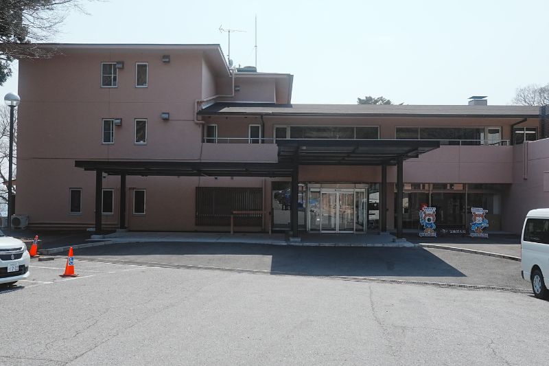 休暇村気仙沼大島キャンプ場・受付(本館)外観