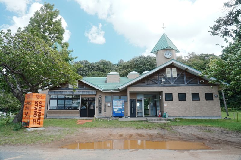 小川原湖畔キャンプ場　管理棟　外観