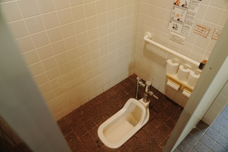 かなやま湖畔キャンプ場 トイレ2 内観2