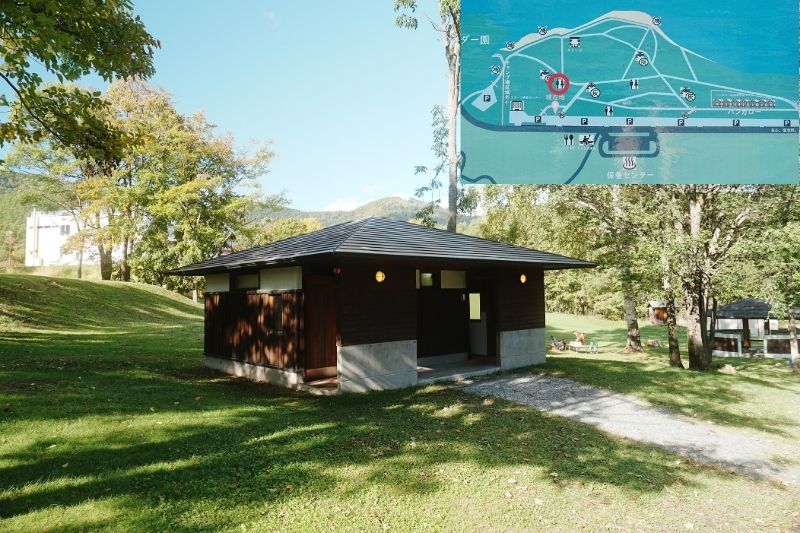 かなやま湖畔キャンプ場 トイレ2 外観