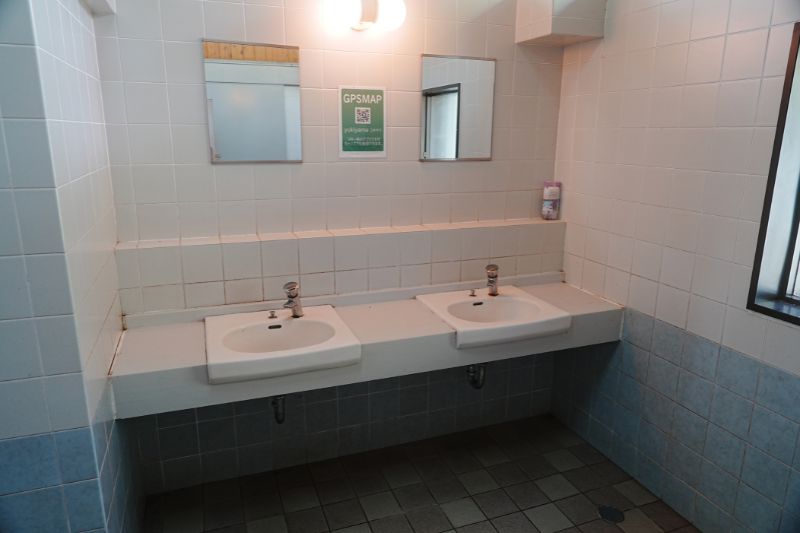 かなやま湖畔キャンプ場 トイレ3 洗面台