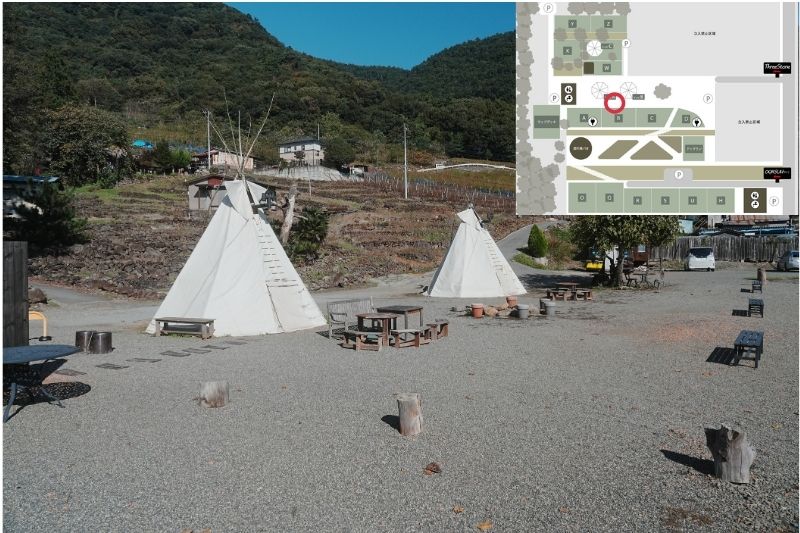 スリーストーンキャンプ場　ティピーテント　一時駐車スペース