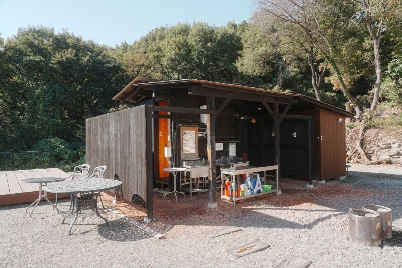 スリーストーンキャンプ場　トイレ・炊事場　解説