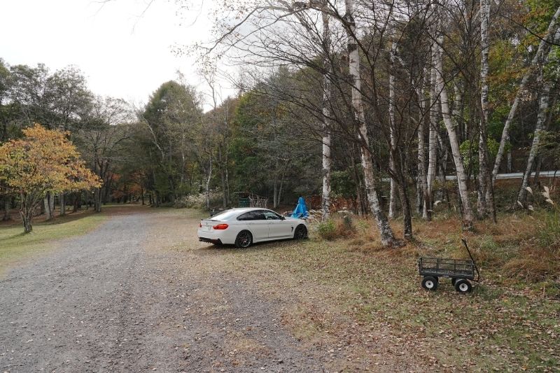 姫木平ホワイトバーチキャンプフィールド　星空サイト（フリー）　駐車場