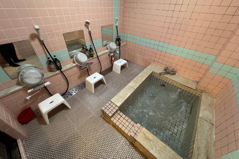 浩庵キャンプ場　本栖湖セントラルロッジ浩庵内　お風呂　内観