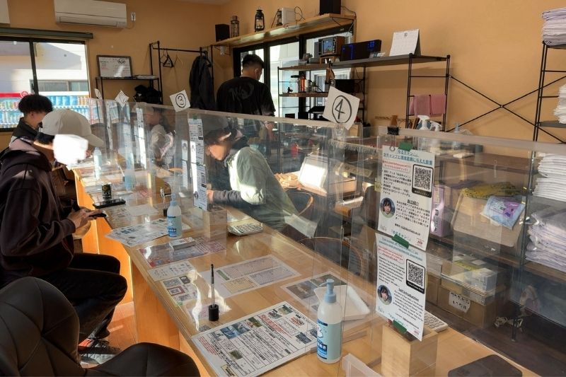 浩庵キャンプ場　受付棟　内観