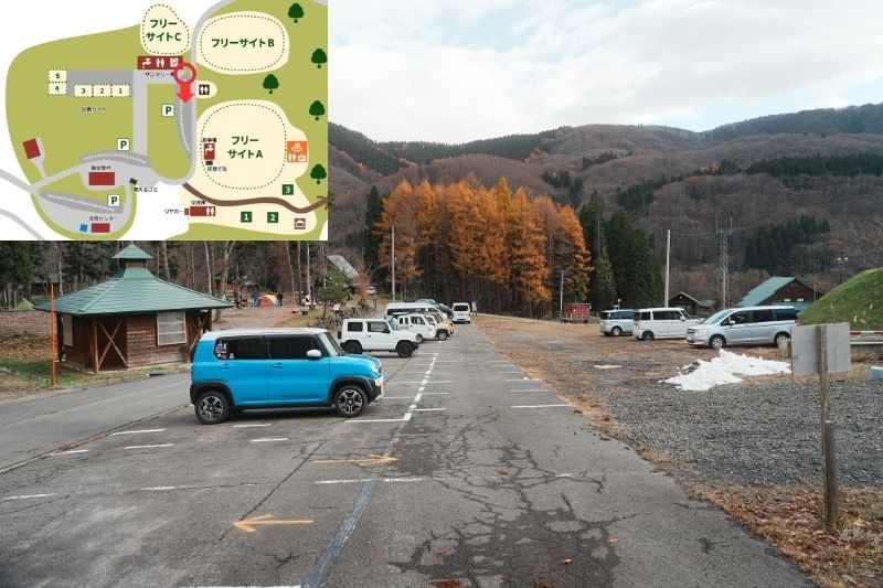 とことん山キャンプ場　キャンプサイト駐車場