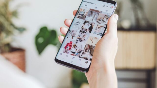 お金　悩み　SNS アイキャッチ