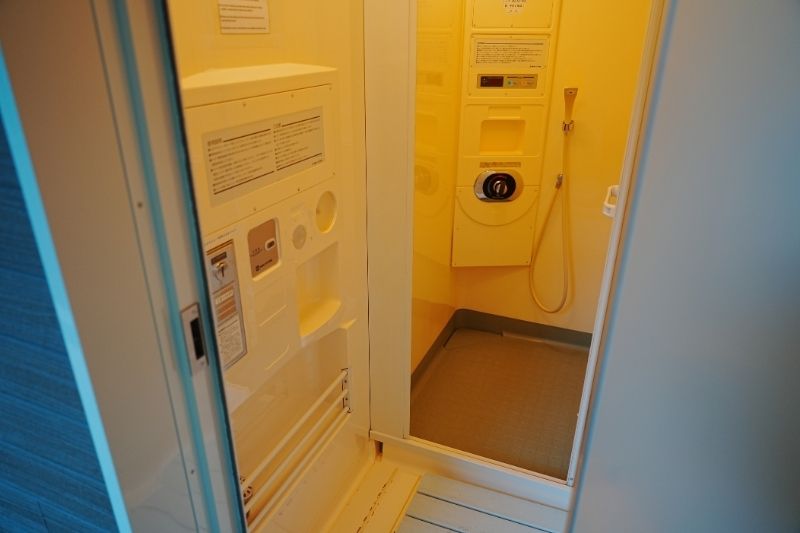 浩庵キャンプ場　シャワー　内観