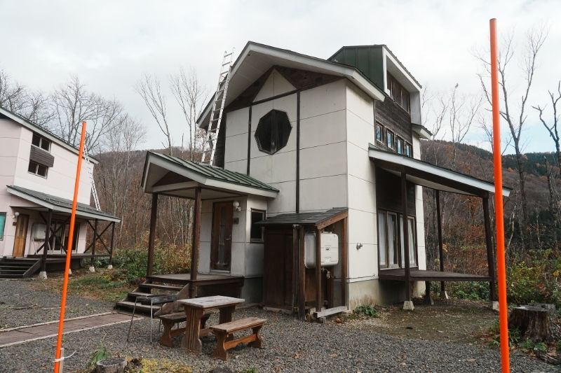 とことん山キャンプ場　コテージ１