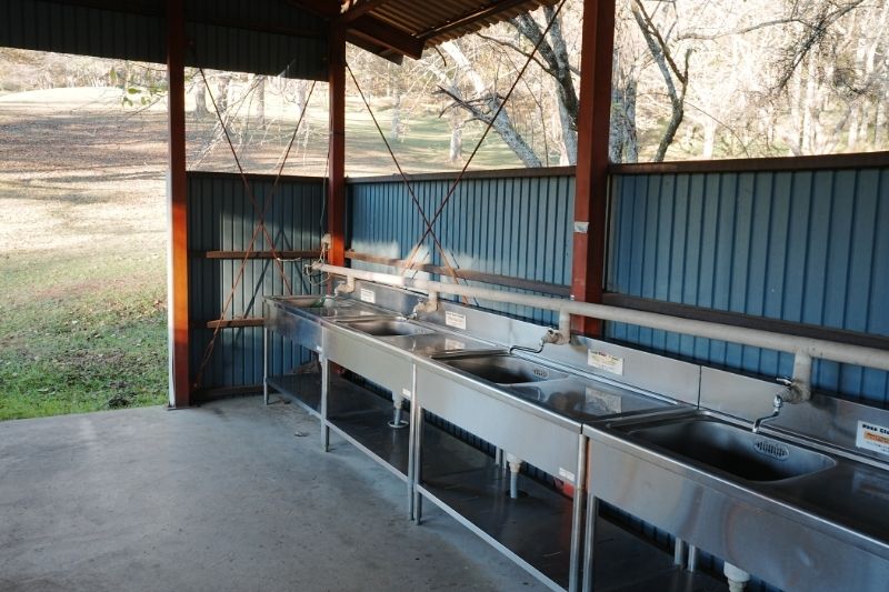五光牧場オートキャンプ場 第2炊事場 水洗い場