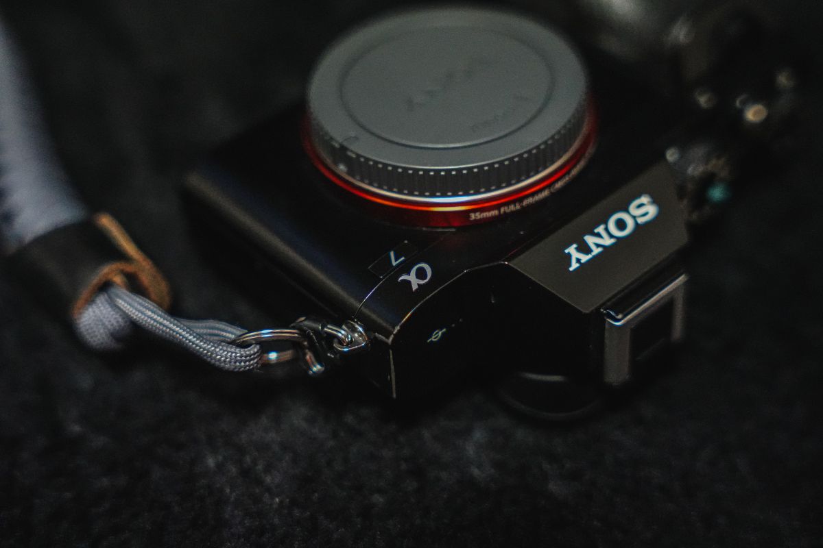 SASA SONY α7　ミラーレス一眼