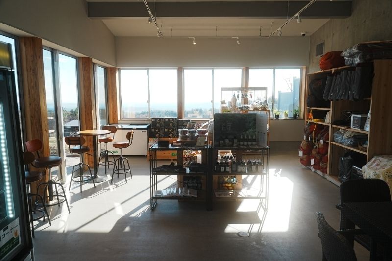 IZUMI PEAK BASE　管理棟　売店２