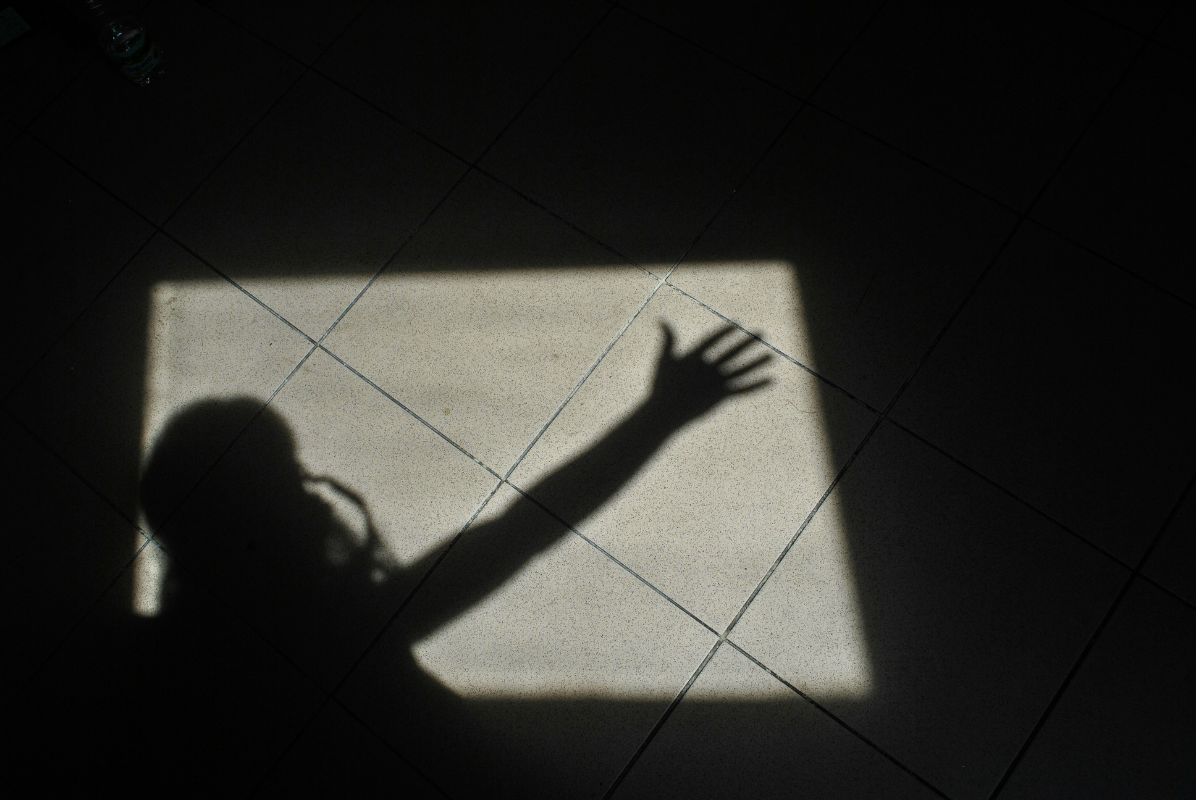 コミュニティ 信条 光 影