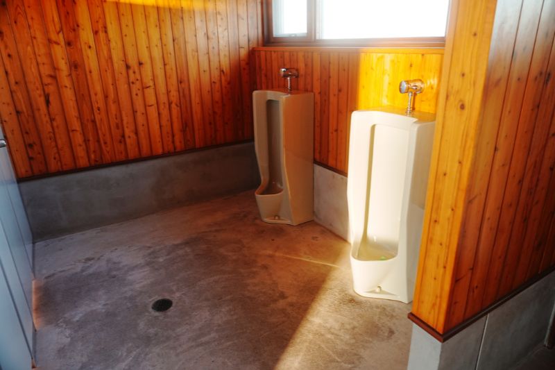 北海道　とままえ夕陽ヶ丘オートキャンプ場　トイレ　内観１