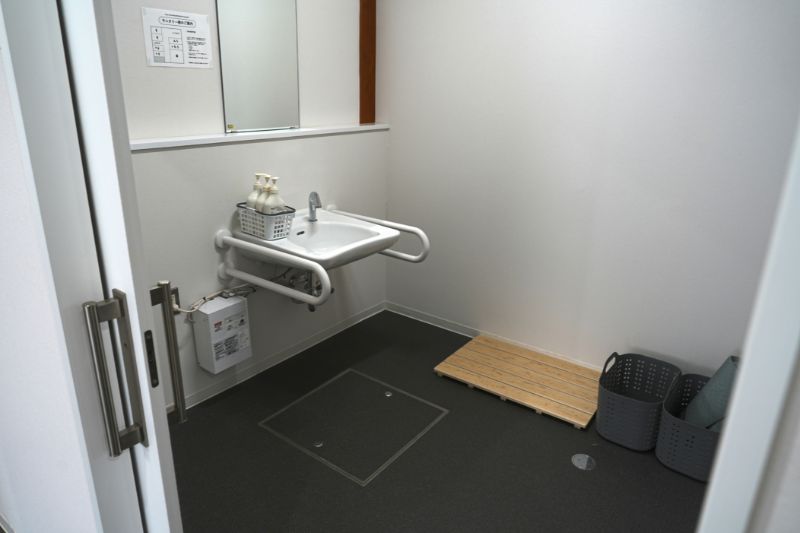 Snow Peak 陸前高田キャンプフィールド　管理棟　ストア　ゴミ捨て場