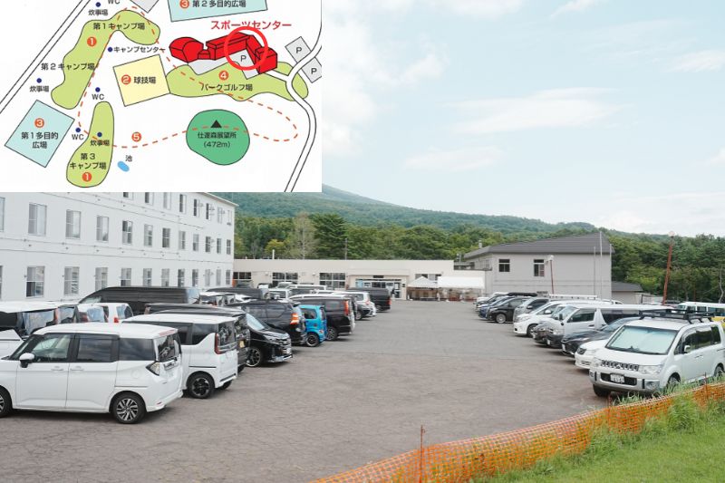 岩木山青少年スポーツセンター　管理棟前　駐車場