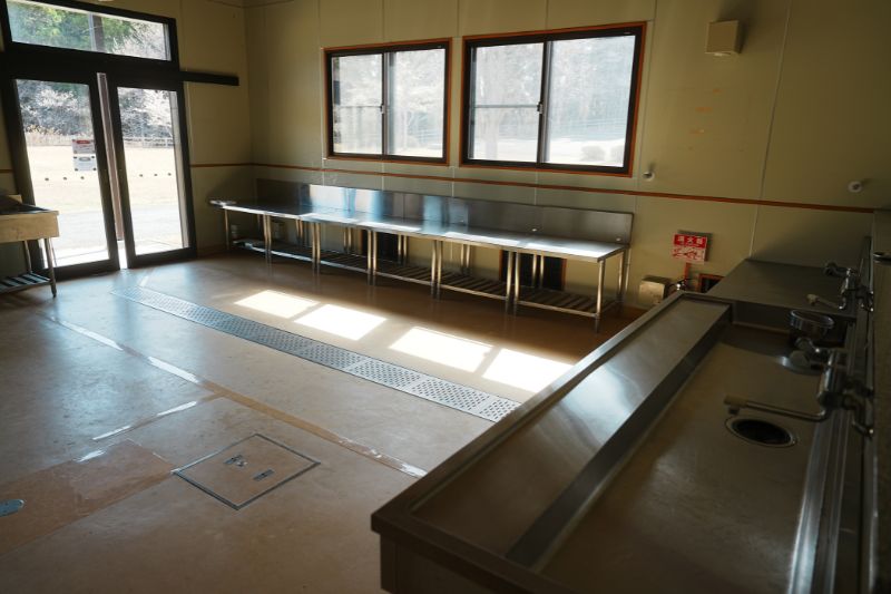 Snow Peak 陸前高田キャンプフィールド　サニタリー棟　炊事場