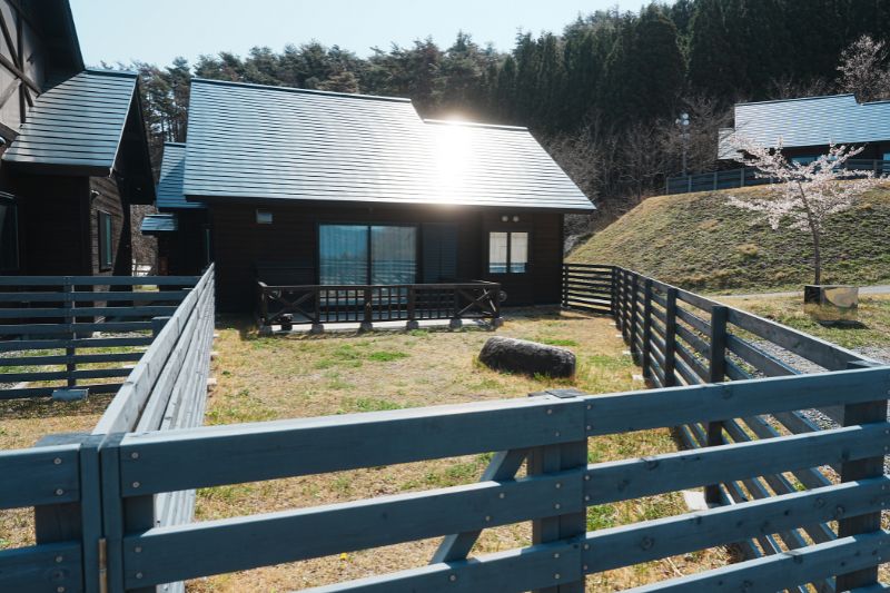 Snow Peak 陸前高田キャンプフィールド　ドッグラン付きキャビン２　裏側