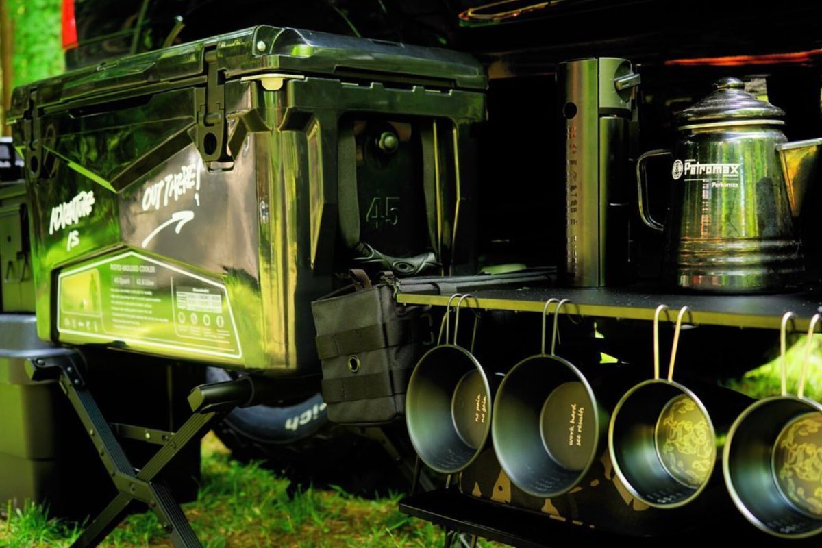 キャンプギア 並べる 陳列