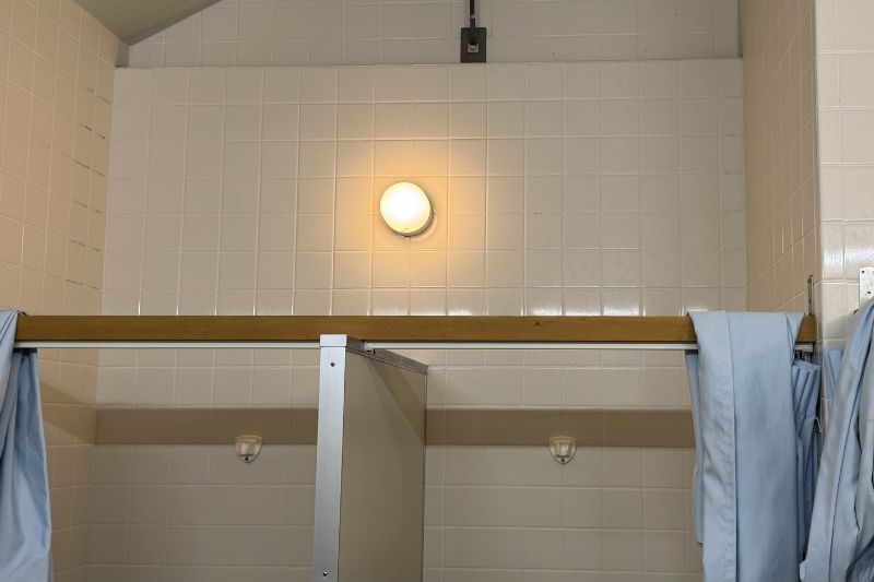 おしか家族旅行村オートキャンプ場　サニタリー棟　シャワー　使い勝手