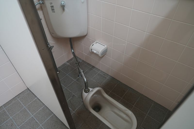 おしか家族旅行村オートキャンプ場　サニタリー棟　トイレ２