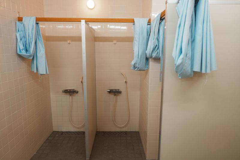 おしか家族旅行村オートキャンプ場　サニタリー棟　シャワー