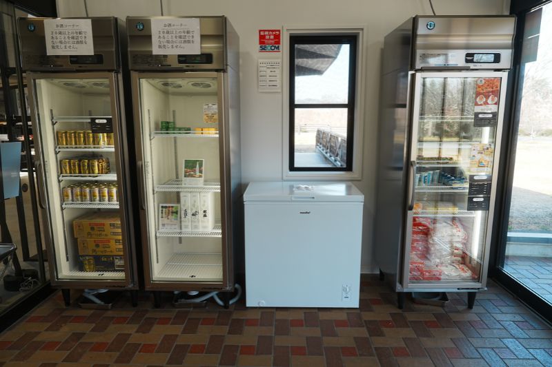 Snow Peak 陸前高田キャンプフィールド　管理棟　ストア　飲料　食料品