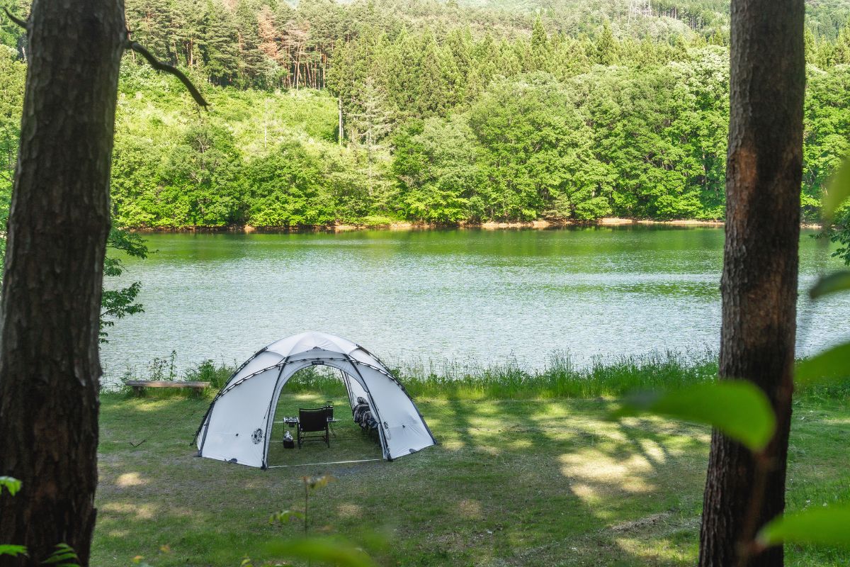 古竜湖キャンプ場　アイキャッチ　景色　アトラス