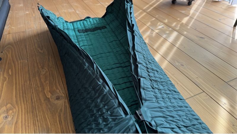 ニーモ　ローマー　インフレーターマット　収納